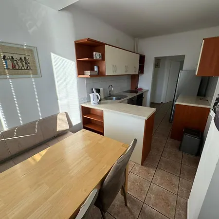 Marta * Klagenfurt am Woerthersee